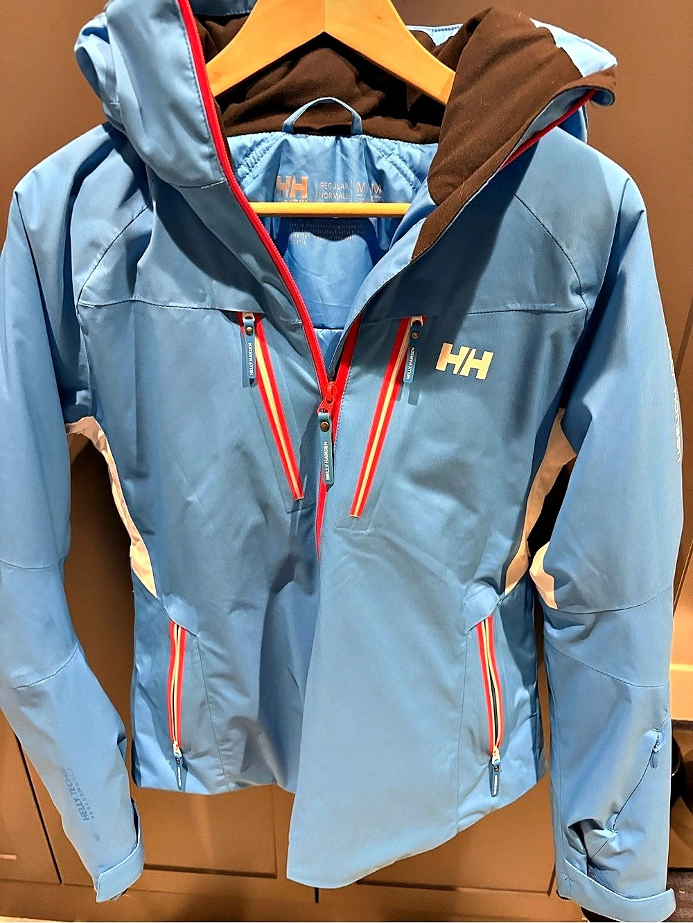 Helly Hansen Women's Ski Jacket Blue Size Medium Like New